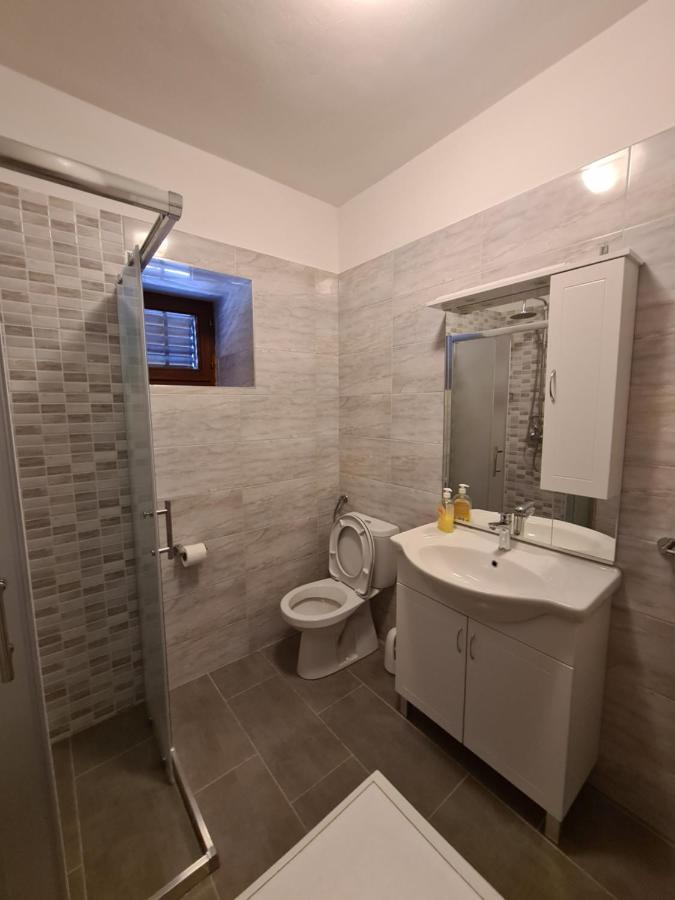 Holiday Home Nena Дрниш Екстер'єр фото